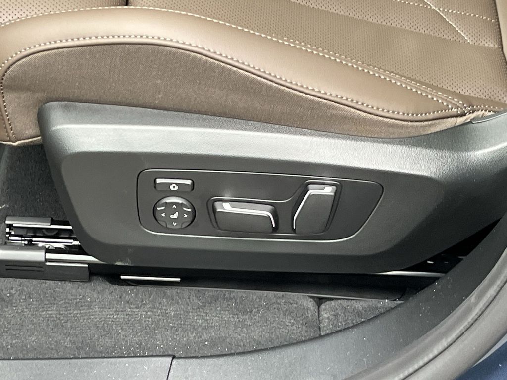 2025 BMW X3 3.0i 12