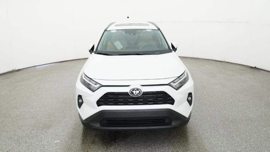 Thumbnail: 2025 Toyota RAV4 - 18