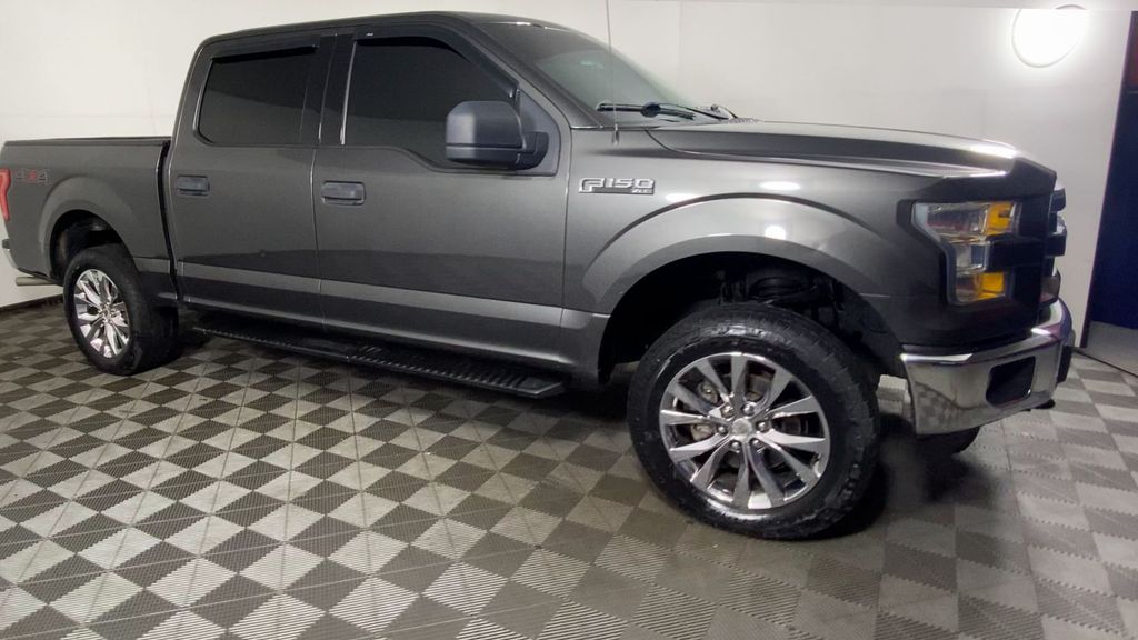 2015 Ford F-150 XLT 2