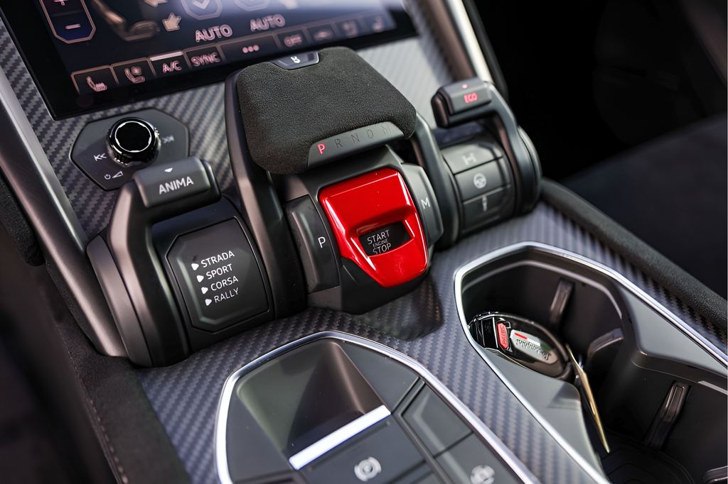 Used 2024 Blue Lamborghini Performante image 23
