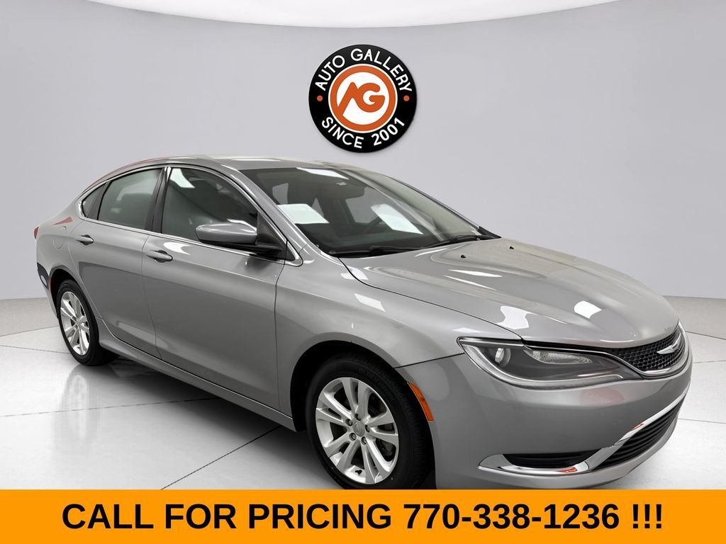  2017 Chrysler 200 Limited Sedan FWD   