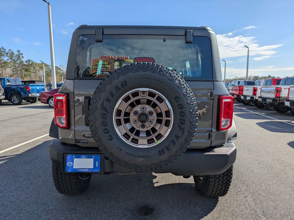 2025 Ford Bronco 