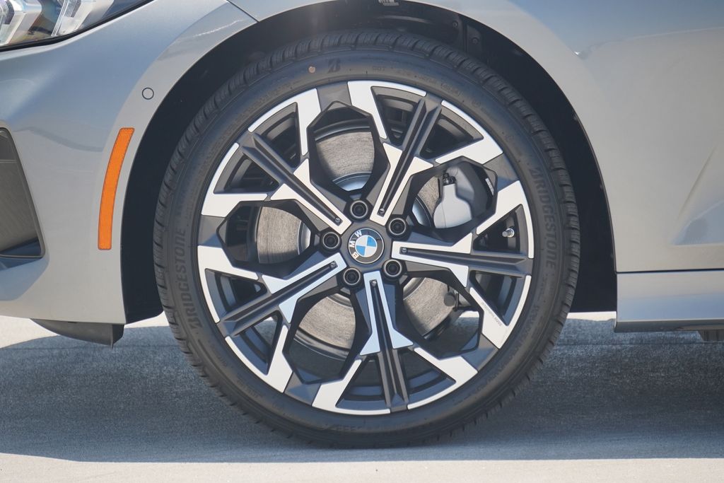 Thumbnail: 2025 BMW 3 Series - 5
