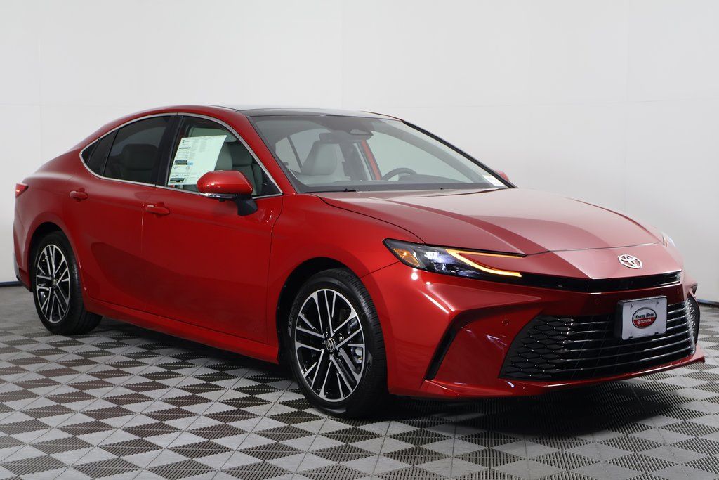 Thumbnail: 2025 Toyota Camry - 3