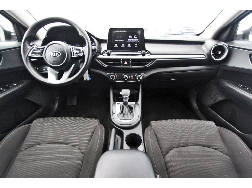 2021 Kia Forte LXS White at Community Toyota