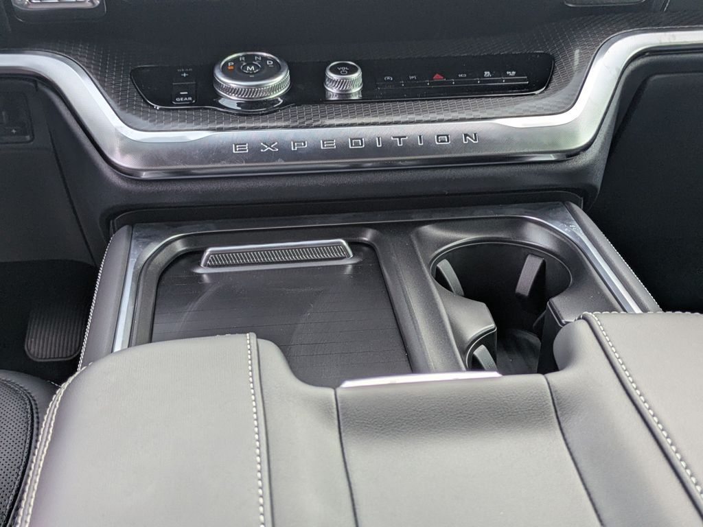 2027 Ford Expedition Max 