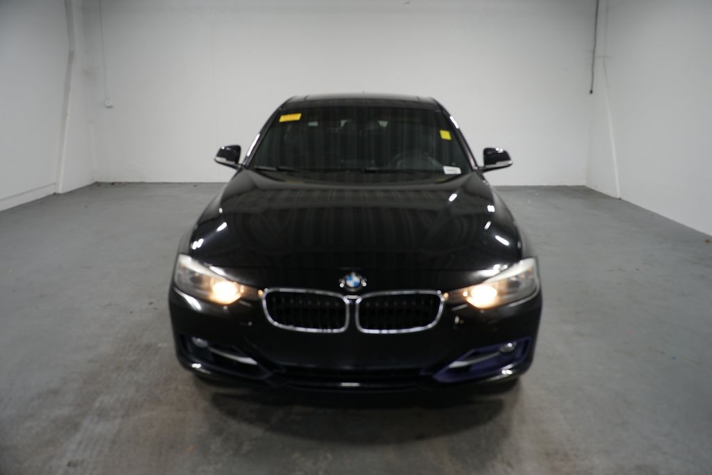 2013 BMW 3 Series 328i xDrive 2