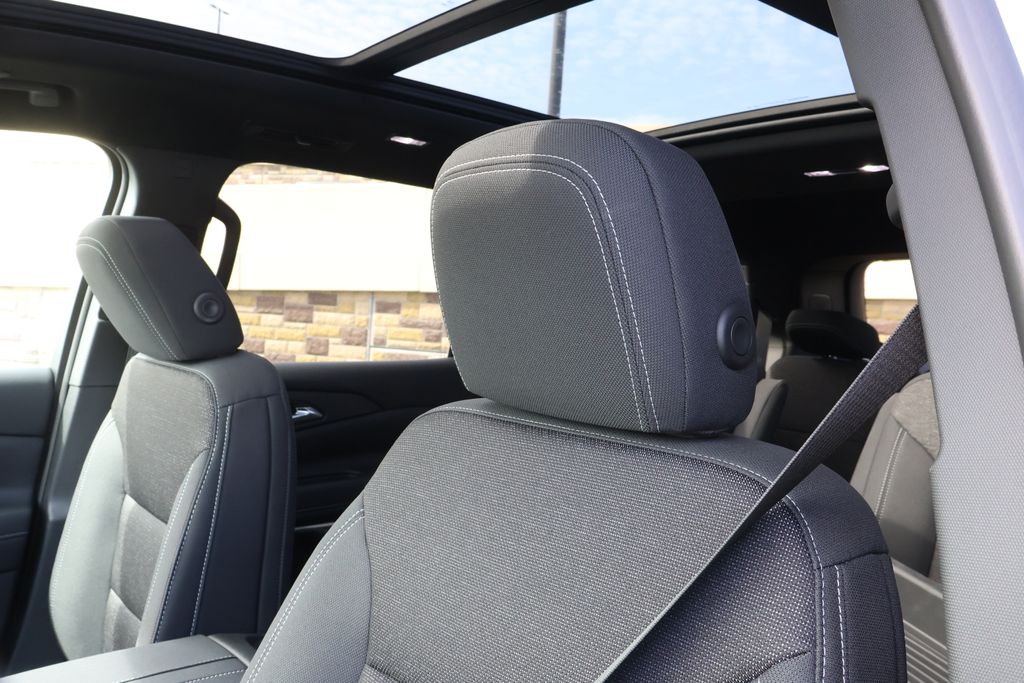 Thumbnail: 2026 Chevrolet Traverse - 14