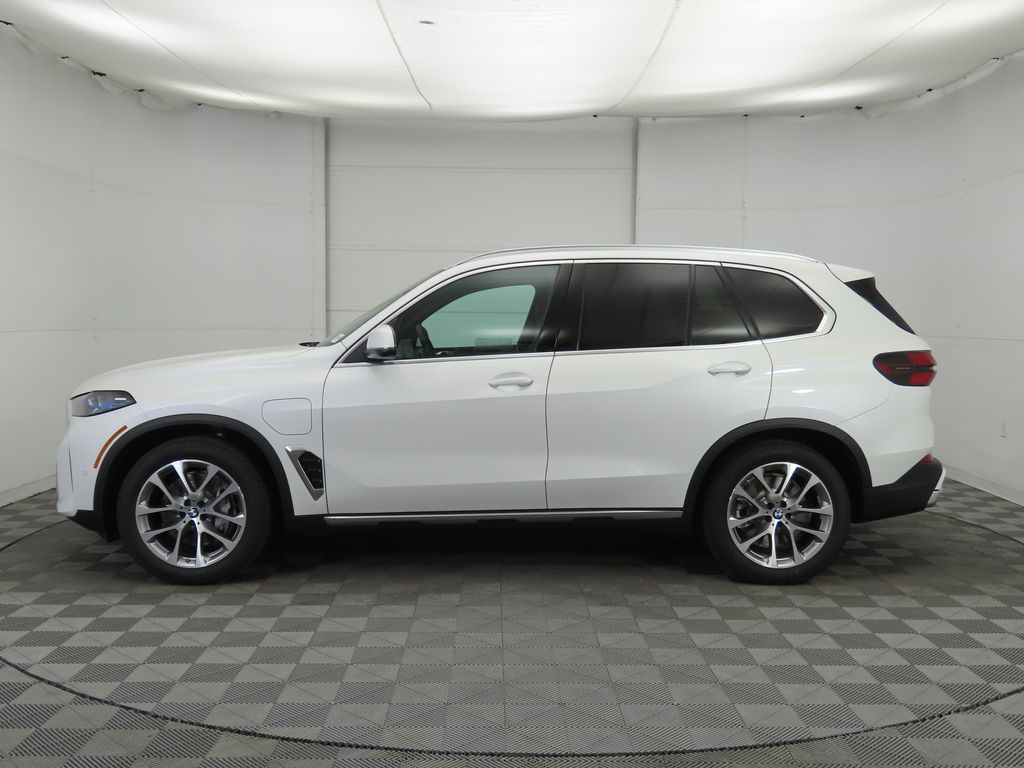 Thumbnail: 2026 BMW X5 - 8