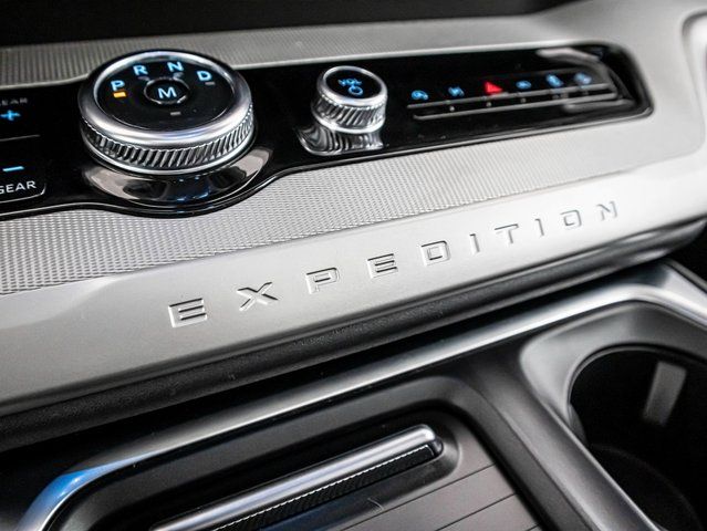 Used 2025 Gray Ford Active image 26