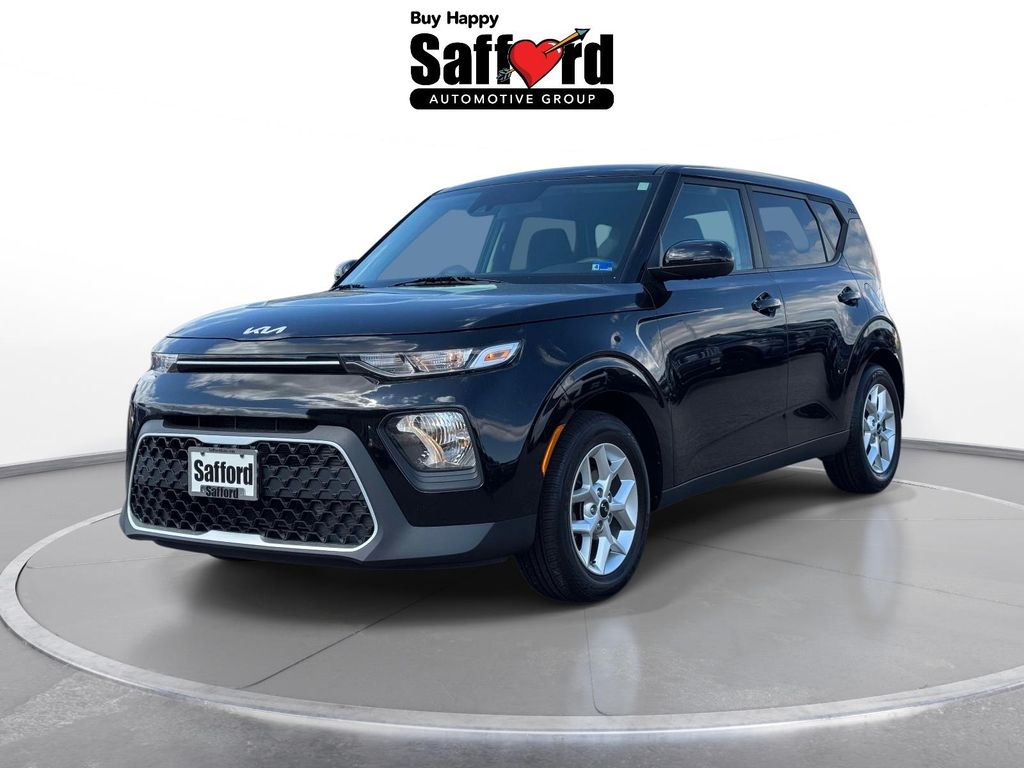2022 Kia Soul LX