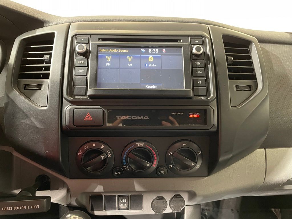 2015 Toyota Tacoma Base 24