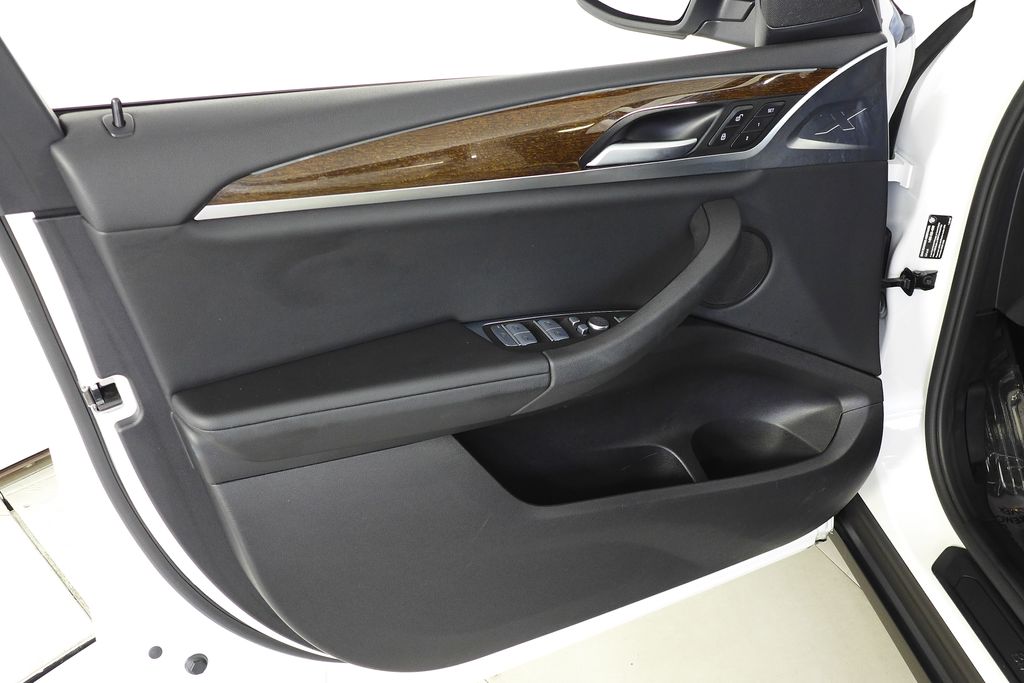 Thumbnail: 2023 BMW X3 - 11