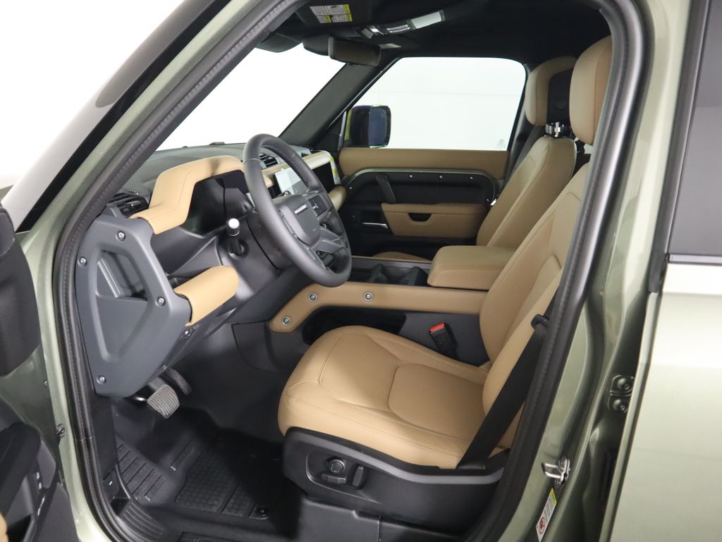 Thumbnail: 2025 Land Rover Defender - 21