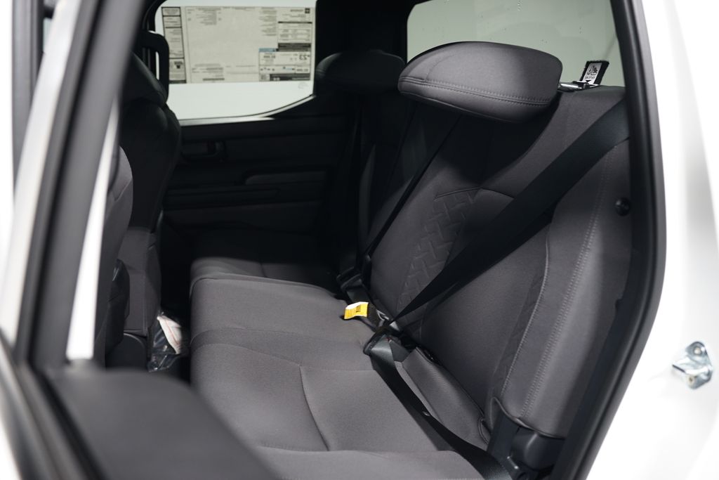 2025 Toyota Tacoma SR5 30