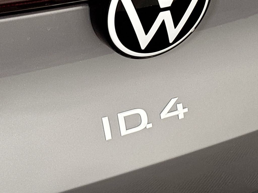 2025 Volkswagen ID.4 Pro