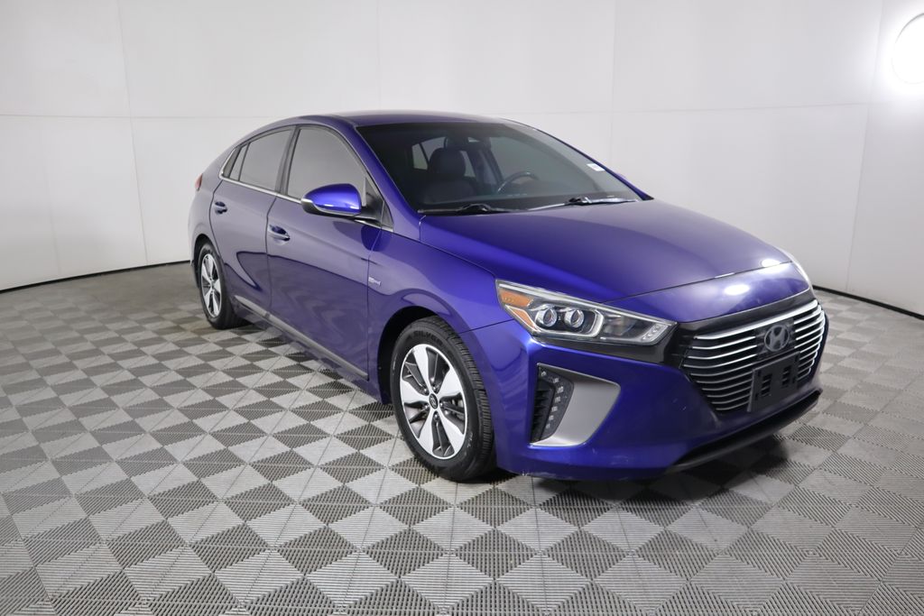 2019 Hyundai Ioniq SE 3