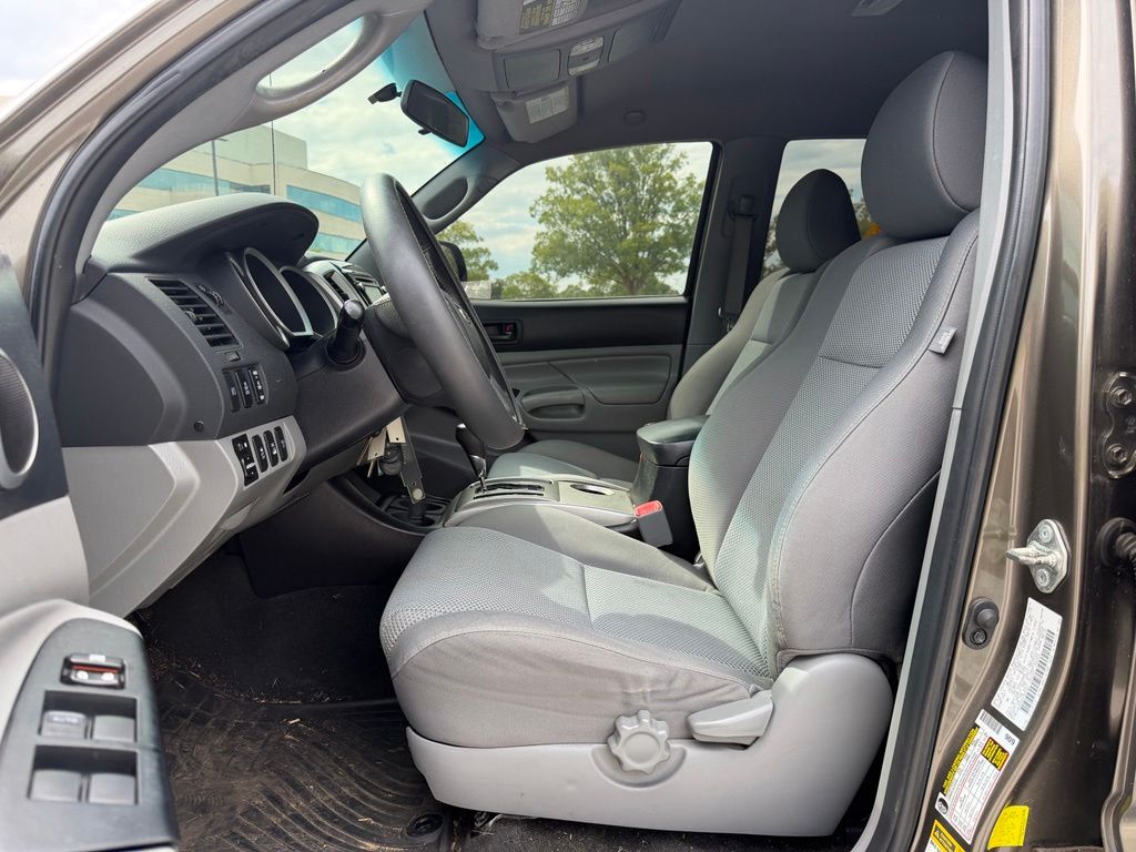 2015 Toyota Tacoma Base V6