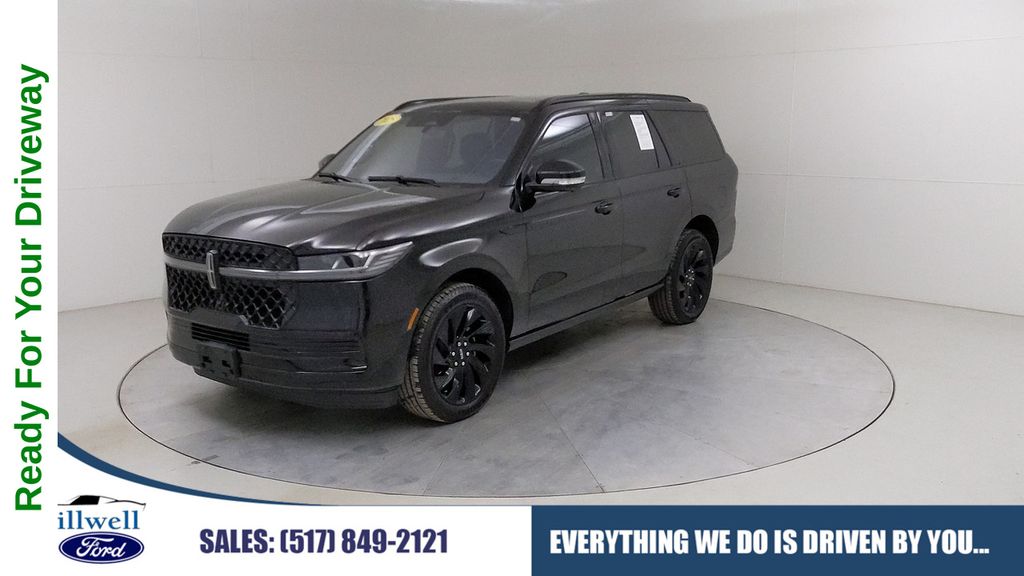 Infinite Black Metallic Clearcoat 2025 Lincoln Navigator SUV / Crossover Four-Wheel Drive Automatic