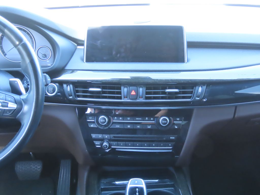 Thumbnail: 2018 BMW X5 - 8
