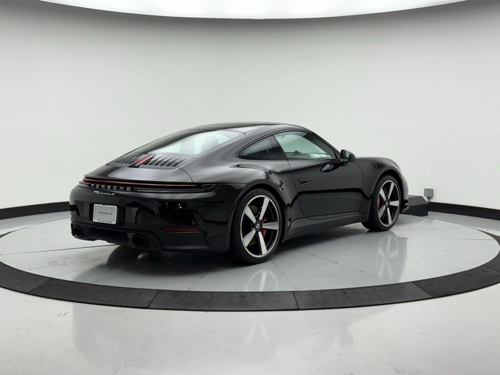 Thumbnail: 2026 Porsche 911 - 10