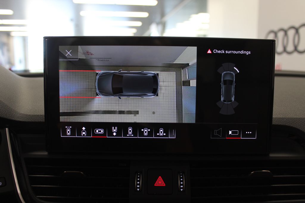 Thumbnail: 2023 Audi Q5 - 21