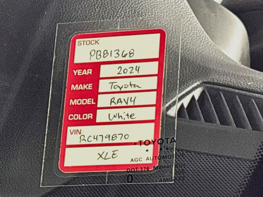 2024 Toyota RAV4 XLE
