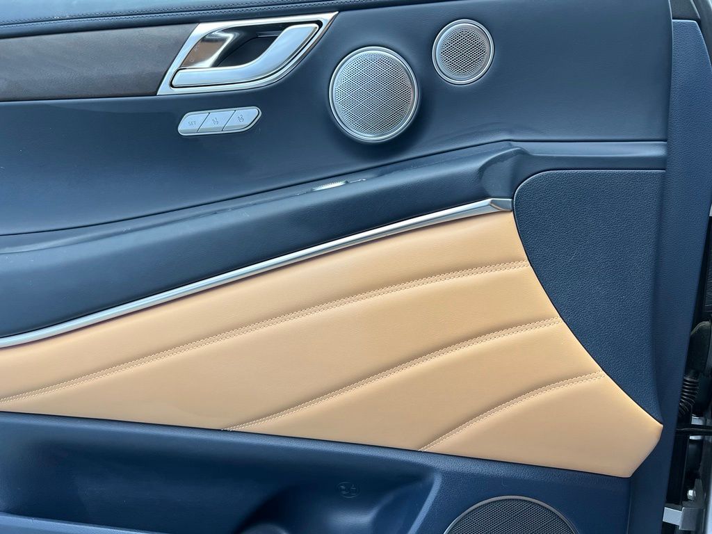Thumbnail: 2024 Genesis GV80 - 24