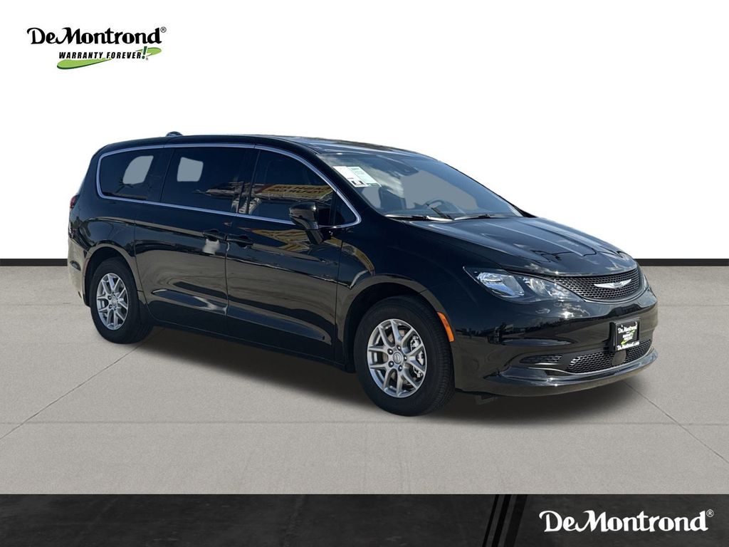 2026 Chrysler Voyager LX - 2
