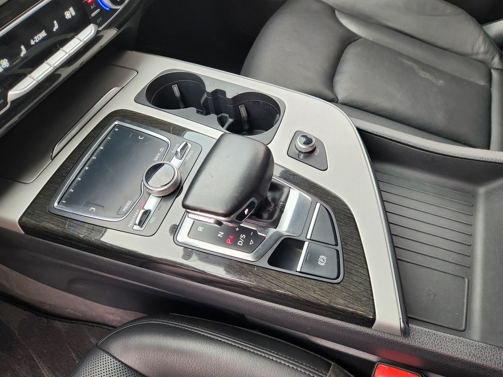 2017 Audi Q7 3.0 TDI Premium Plus Gray at Toyota of Victoria