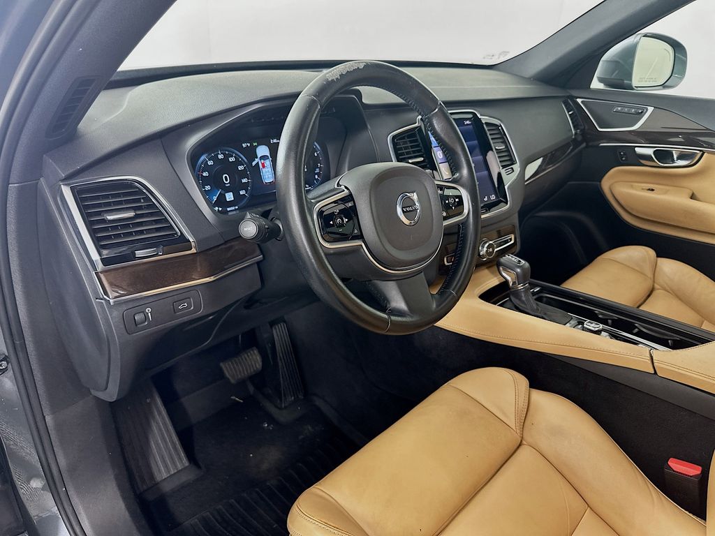 Thumbnail: 2017 Volvo XC90 - 9