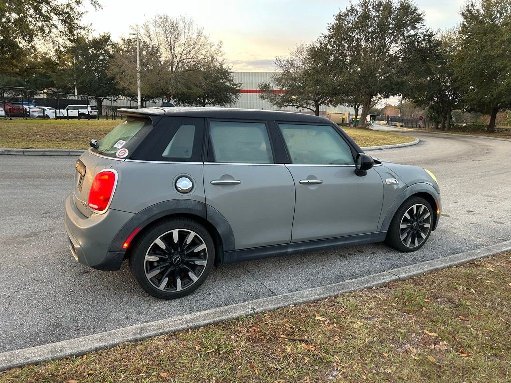 Thumbnail: 2016 MINI Cooper - 5