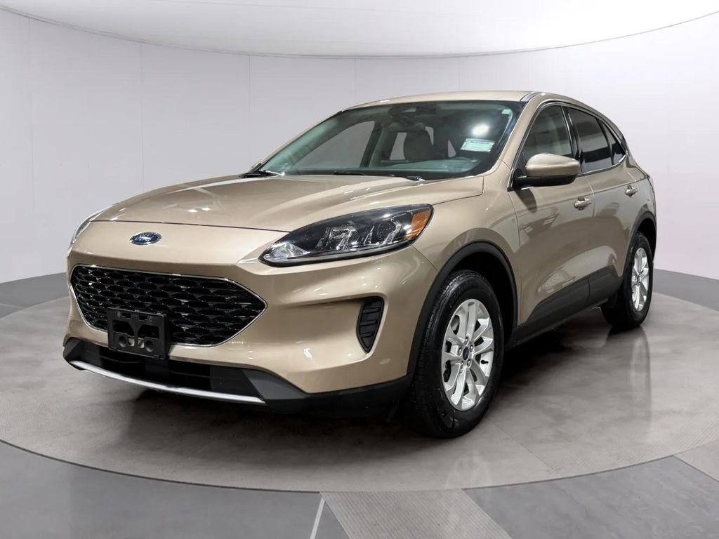 Used 2021 Desert Gold Metallic Ford SE image 7