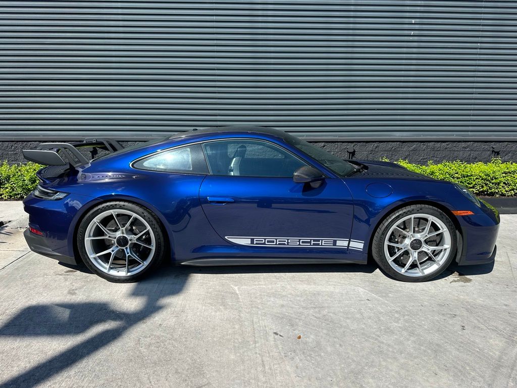 Thumbnail: 2024 Porsche 911 - 10