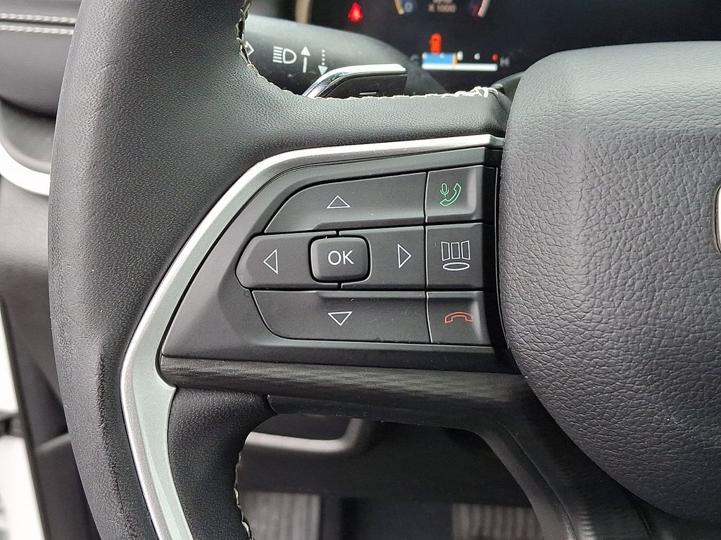 Thumbnail: 2023 Jeep Grand Cherokee - 21