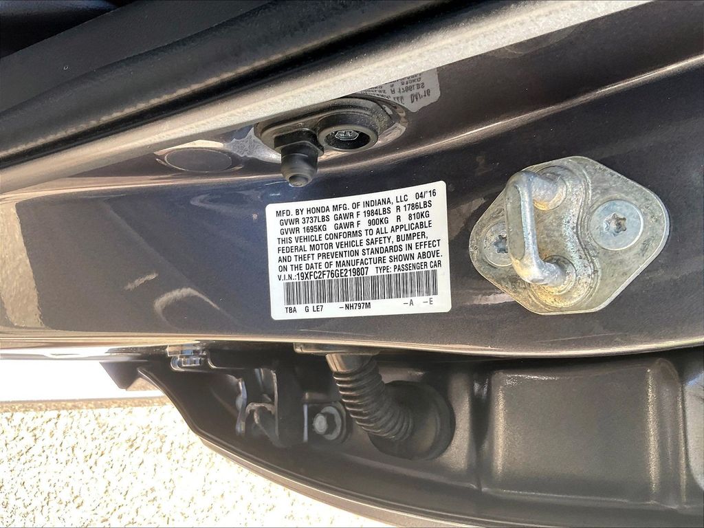2016 Honda Civic — photo 34