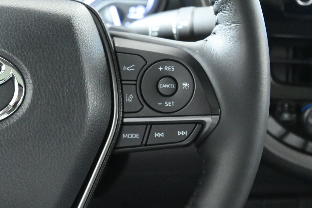 Thumbnail: 2024 Toyota Camry - 17