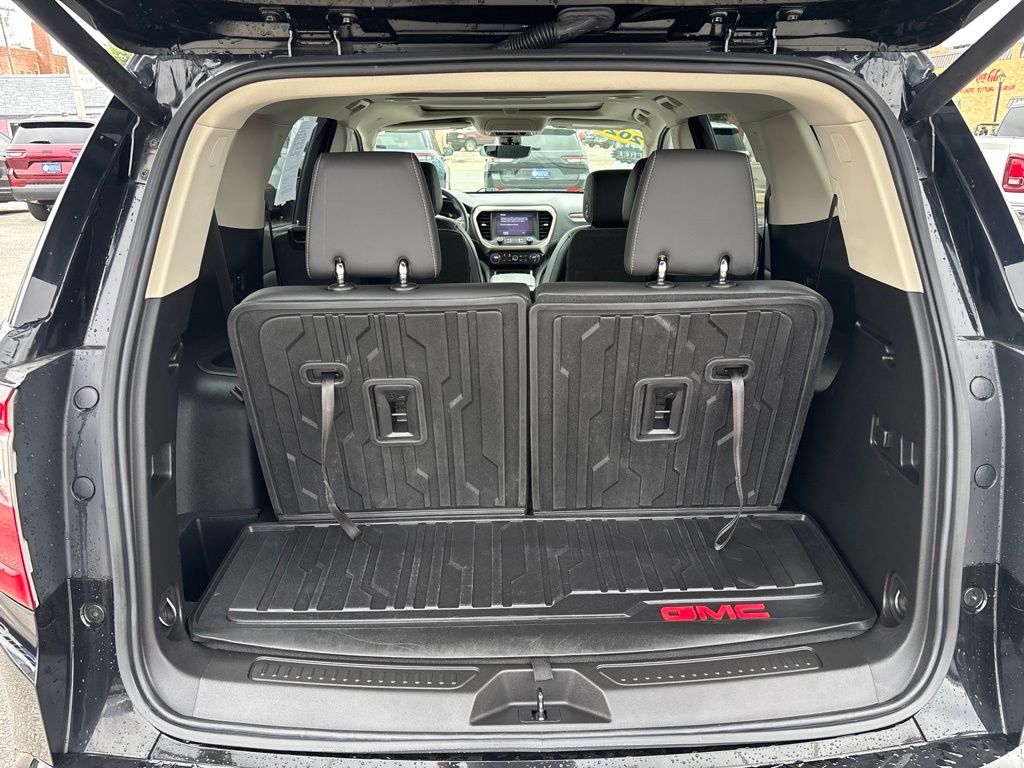 Used 2023 GMC Acadia SUV