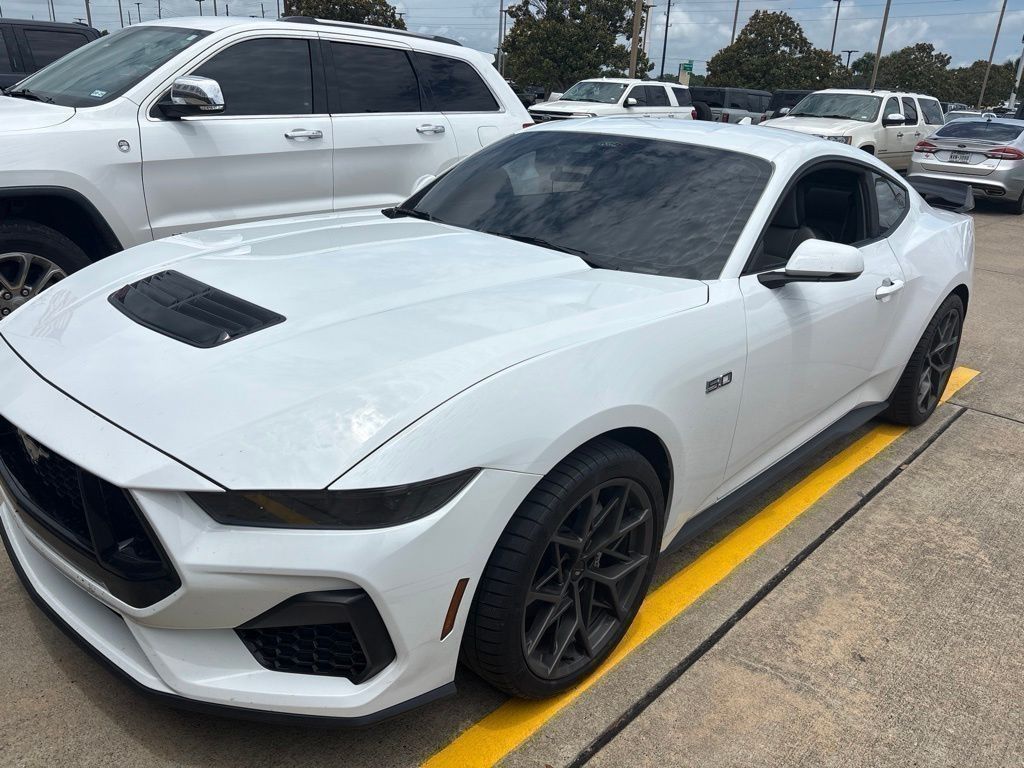 Oxford White 2026 Ford Mustang GT Premium Fastback RWD Coupe Rear-Wheel Drive Automatic