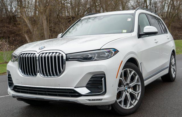 Mineral White Metallic 2022 BMW X7 xDrive40i AWD SUV / Crossover All-Wheel Drive 8-Speed Automatic