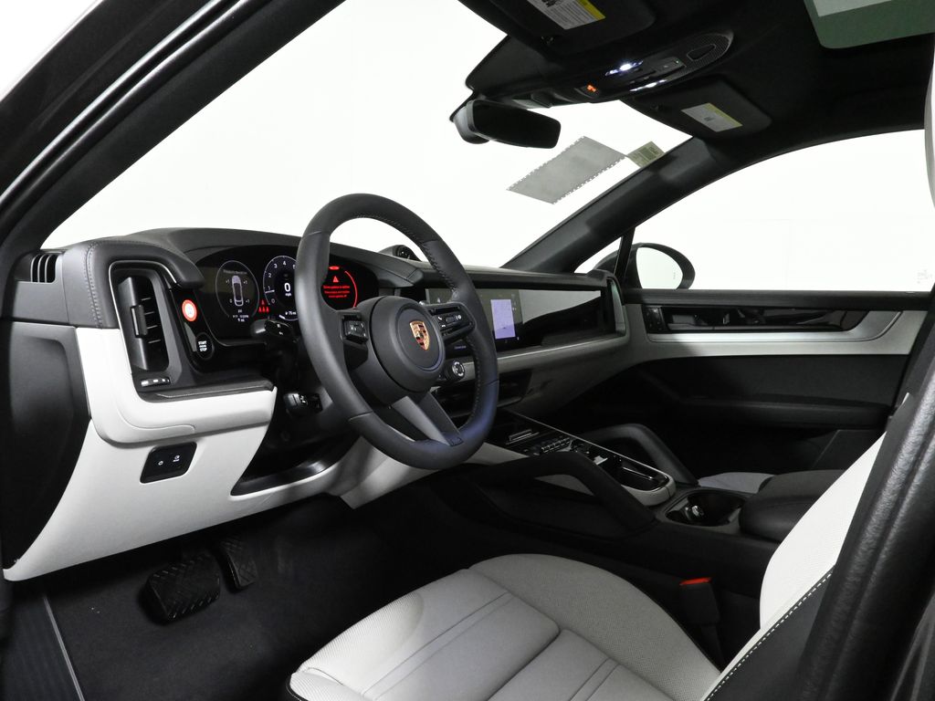 Thumbnail: 2025 Porsche  - 4