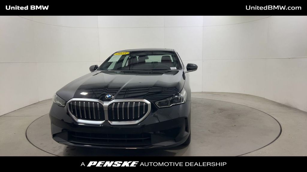 Thumbnail: 2025 BMW 5 Series - 3