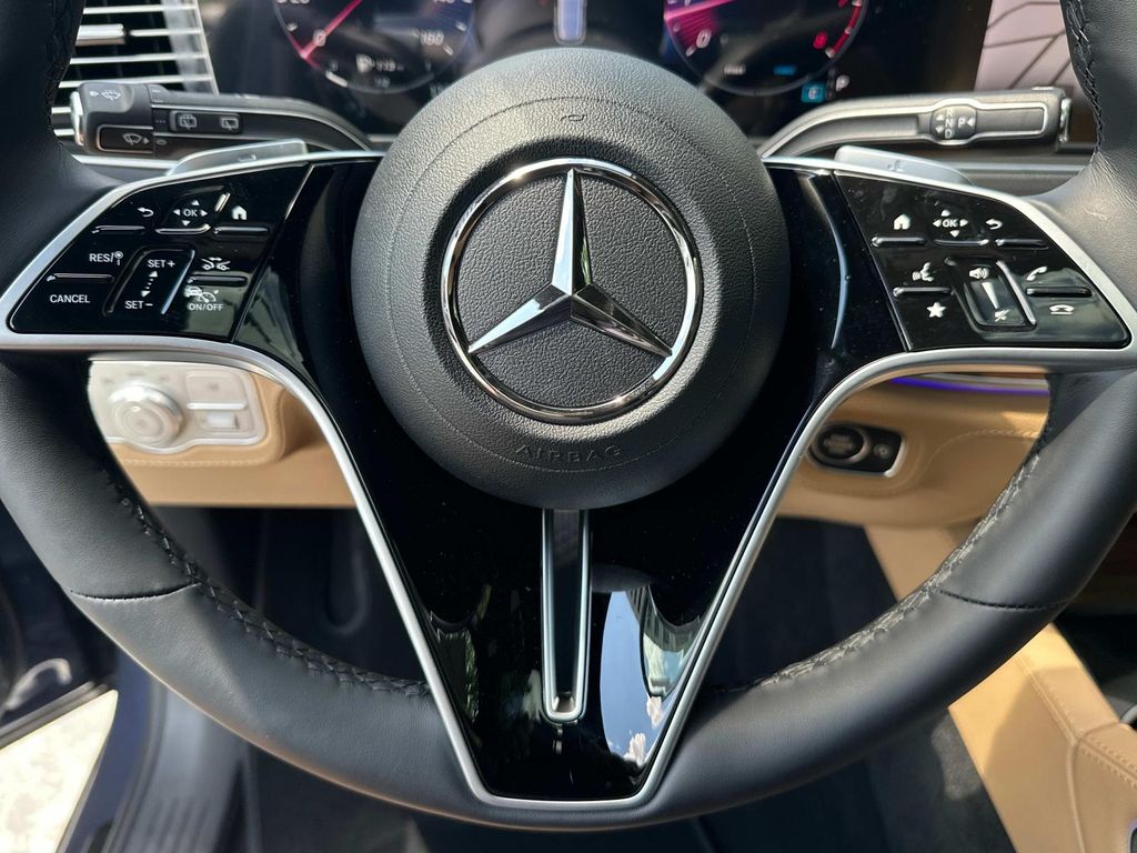 Thumbnail: 2026 Mercedes-Benz GLE - 17