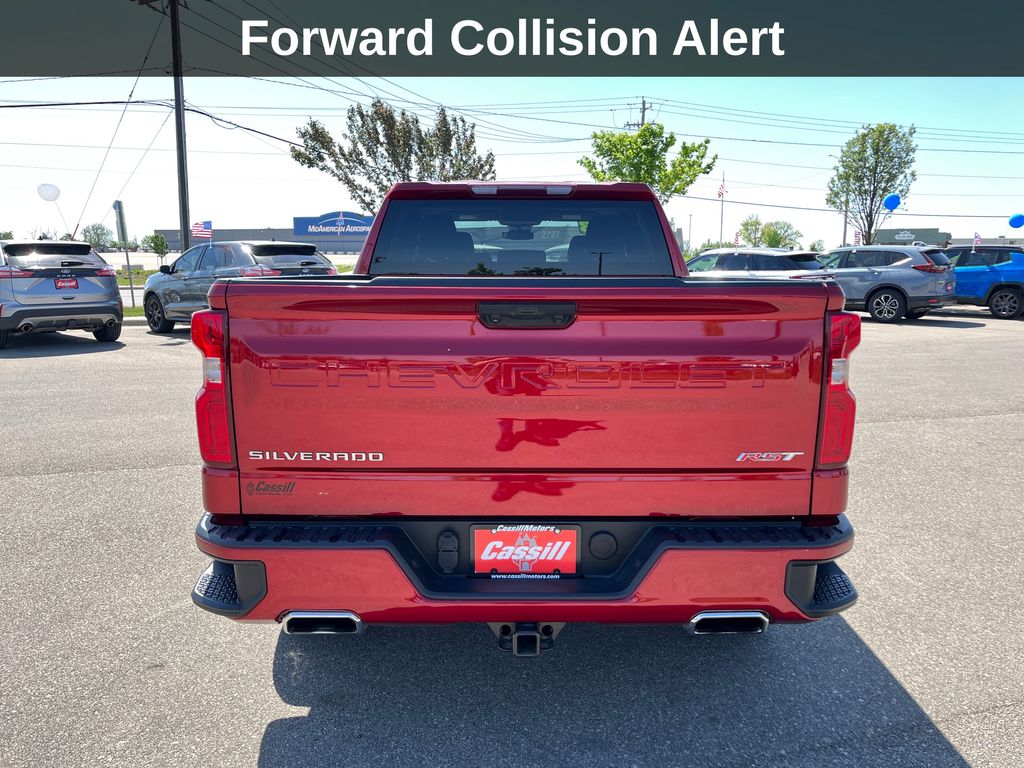 View vehicle photo 5