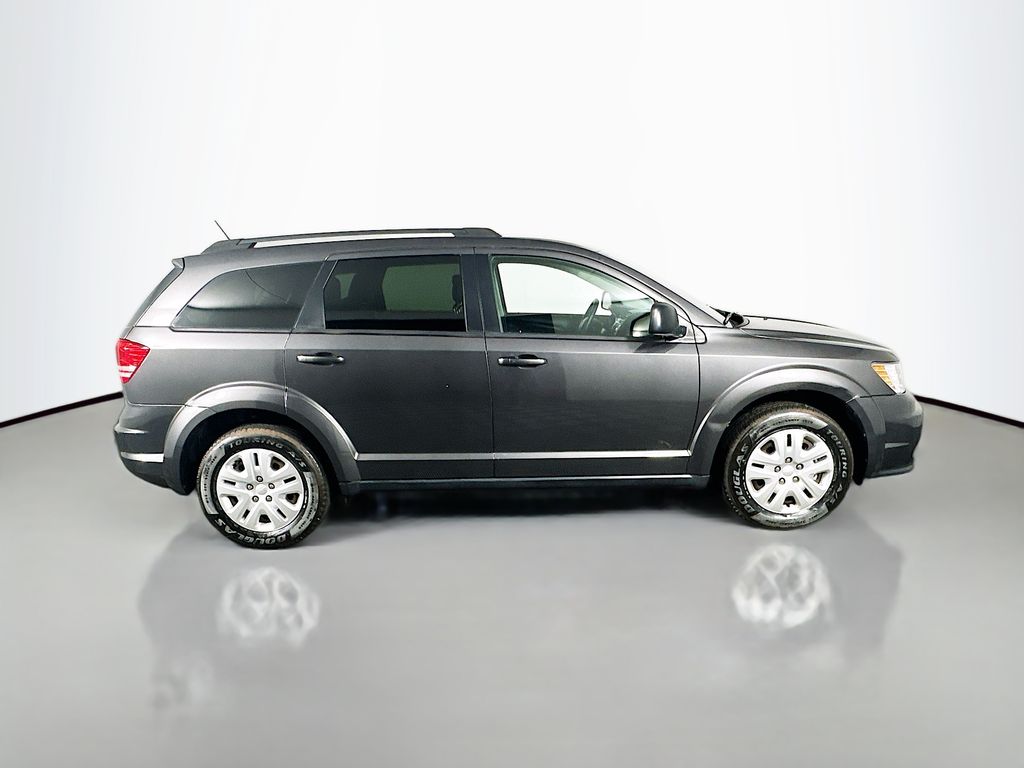 Used 2018 Gray Dodge SE image 8