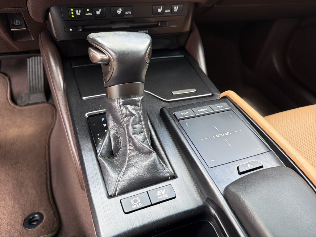 Used 2019 Lexus ES Sedan
