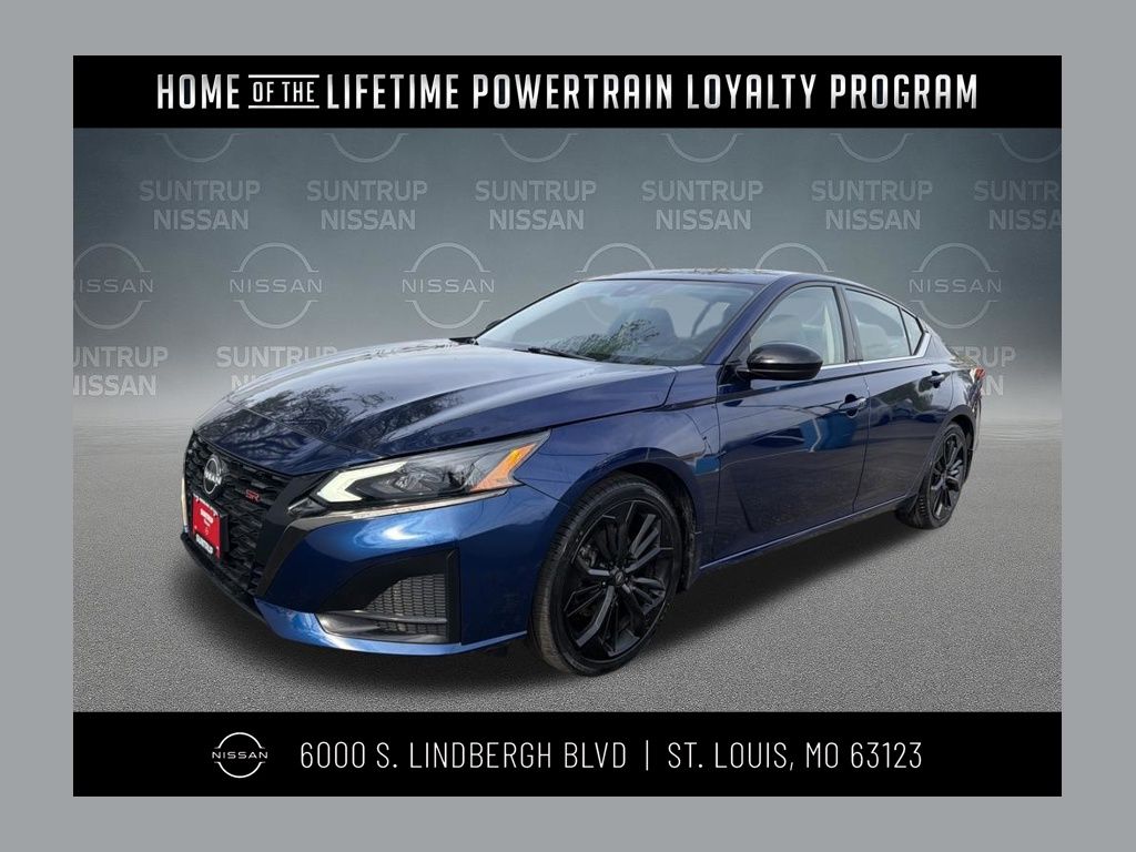Deep Blue Pearl 2023 Nissan Altima 2.5 SR FWD Sedan Front-Wheel Drive Continuously Variable Transmission