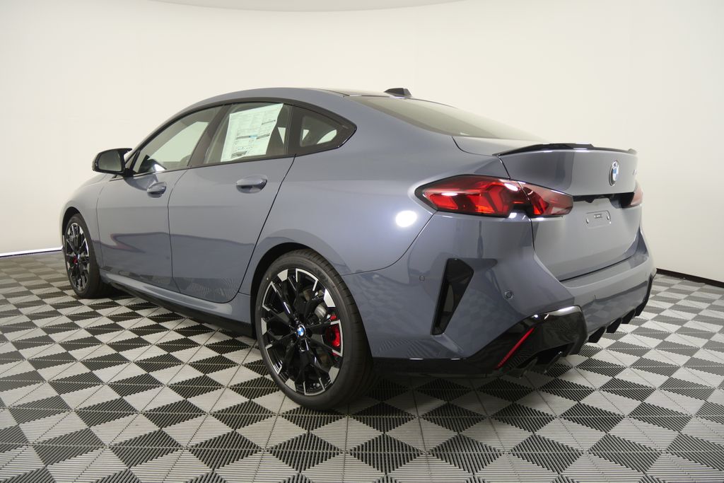 Thumbnail: 2026 BMW 2 Series - 3