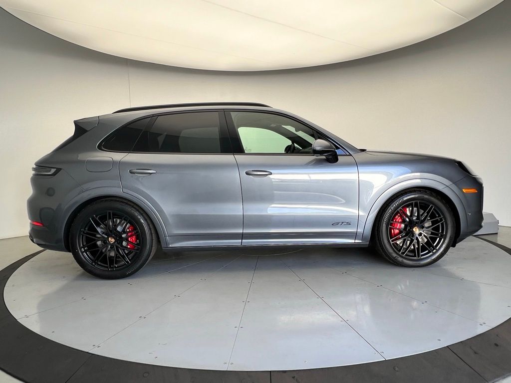 Thumbnail: 2026 Porsche Cayenne - 23