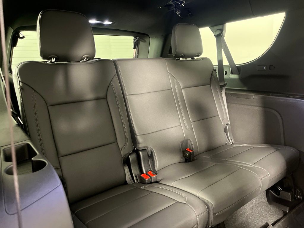Thumbnail: 2026 Chevrolet Suburban - 16